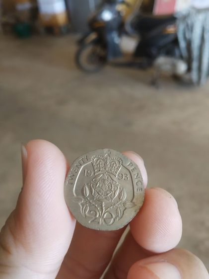 เหรียญเพนนีประเทศอังกฤษ(เหรียญ20เพนนีผลิตในปี1993ด้านหน้าของเหรียญเป็นรูปพระนางเอลิซาเบธที่2ประเทศอังกฤษ(ระดับปกติ)(ปี1993))สะสมหรือโชว์ รูปที่ 8