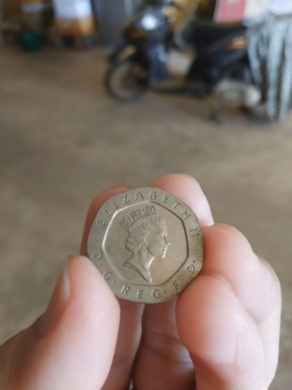 เหรียญเพนนีประเทศอังกฤษ(เหรียญ20เพนนีผลิตในปี1993ด้านหน้าของเหรียญเป็นรูปพระนางเอลิซาเบธที่2ประเทศอังกฤษ(ระดับปกติ)(ปี1993))สะสมหรือโชว์ รูปที่ 18