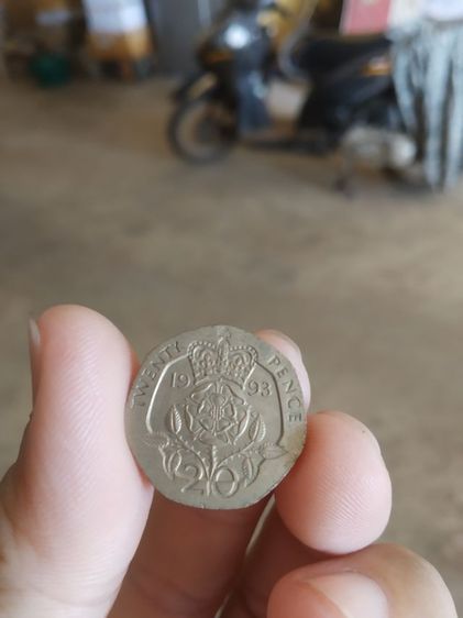 เหรียญเพนนีประเทศอังกฤษ(เหรียญ20เพนนีผลิตในปี1993ด้านหน้าของเหรียญเป็นรูปพระนางเอลิซาเบธที่2ประเทศอังกฤษ(ระดับปกติ)(ปี1993))สะสมหรือโชว์ รูปที่ 11