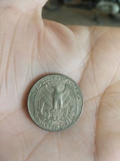 เหรียญดอลลาร์เก่า(เหรียญดอลลาร์เก่าอเมริกัน(จอร์จwashington)(USA liberty)หายากในระดับหนึ่ง(ปีคริสตศักราช 1981))สำหรับเก็บสะสมหรือเอาไว้โชว์ รูปที่ 4