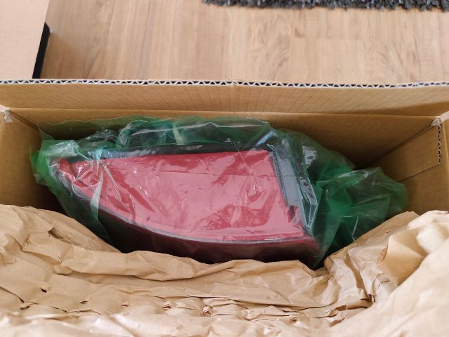 ไฟท้าย Audi A4 B5 ปี99-2000 ของแท้ ของใหม่ ครบคู่ หายาก สำหรับท่านที่รักรุ่นนี้ สะสมรุ่นนี้เก็บแบบเนี๊ยบๆ รูปที่ 3