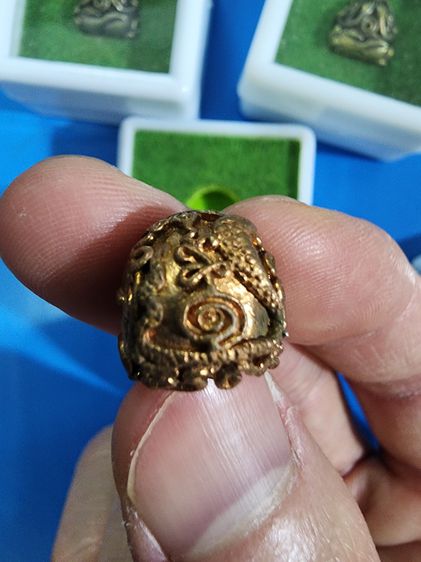 พระปิดตา พังพการ พ่อท่านไข่ วัดลำมะนาว นครศรีธรรมราช ปี 2546 เก่าเก็บ เดิมๆ พร้อมตลับ หายาก สร้างน้อย มีหลายองคื ครับ  รูปที่ 4