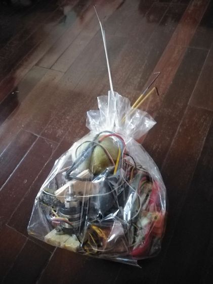 ขายเหมา​ เครื่องบินบังคับ2ลำ​ พร้อมชุดคิทและอุปกรณ์​ ยกเว้นตัววิทยุบังคับ รูปที่ 2