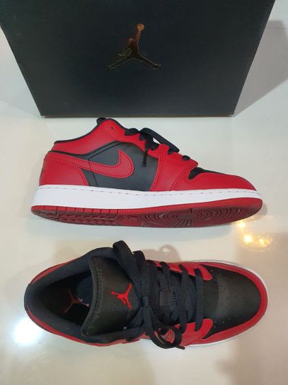 Nike Air Jordan 1 Low รูปที่ 2
