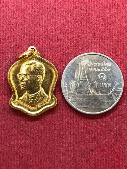 เหรียญทองคำ พิมพ์เล็ก ที่ระลึก ๕ รอบ ในหลวง รัชกาลที่ ๙ พ.ศ.๒๕๓๐ สวยครับ รูปที่ 3