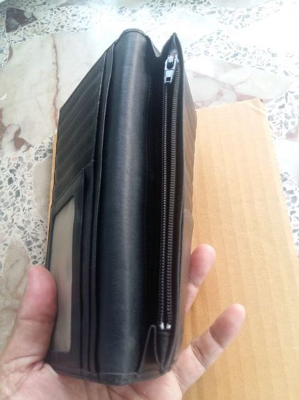 กระเป๋าสตางค์ Guylaroche ใบยาว 2 พับ สีดำ หนังเรียบ โลโก้GL หนังแท้ ขนาด 9 × 18cm. สภาพสวยมากเดิมๆ เจ้าของเก็บรักษาอย่างดี ไว้สะสม รูปที่ 5