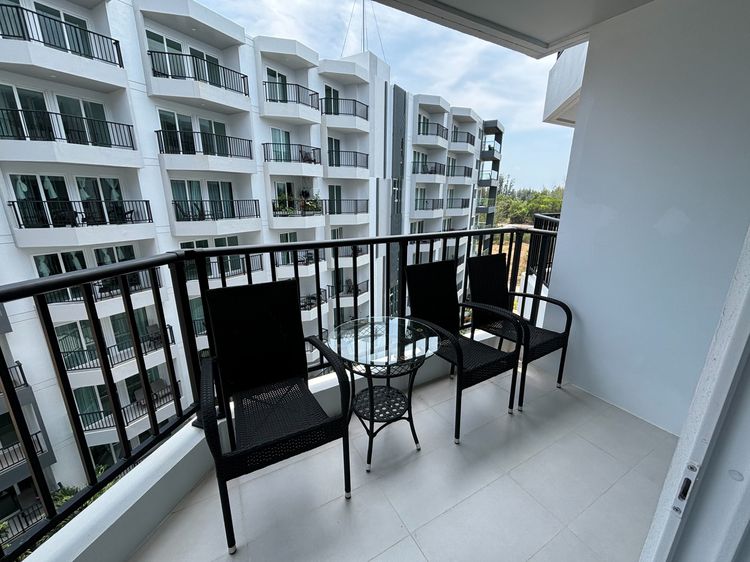 Nice Condominium for Sale a Few Minutes from Mae Phim Beach Foreigner Quota ขายคอนโดมิเนียม เพียงไม่กี่นาทีจากหาดแหลมแม่พิมพ์ รูปที่ 2