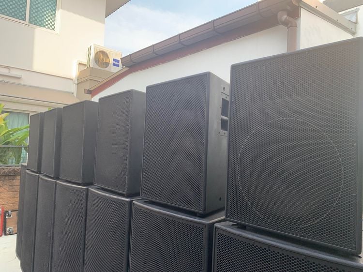 EAW ES-1532 Full Range Speakers 8ตัว พร้อมกล่อง