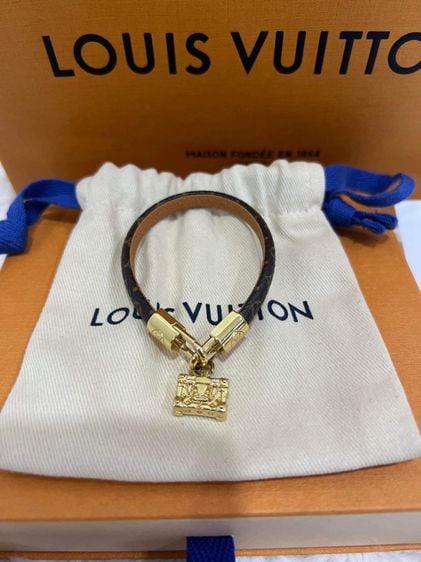 Lv mono trunk bracelet รูปที่ 1