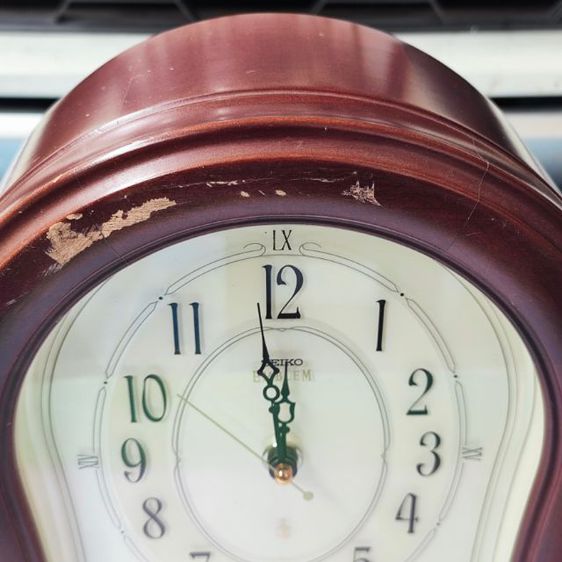 นาฬิกาตั้งโต๊ะ Seiko Emblem กรอบไม้แท้ มีเสียงเพลง 6 เพลง มือสองจากญี่ปุ่น มีตำหนิตามรูปและคลิป ราคา1290บาท รวมส่งเอกชน
 รูปที่ 5