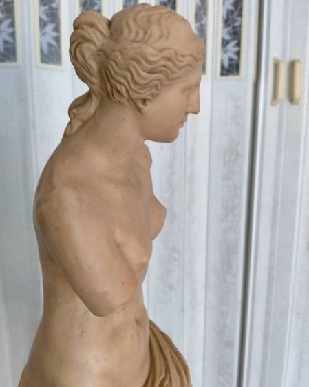 รูปปั้น Venus de Milo รูปที่ 7