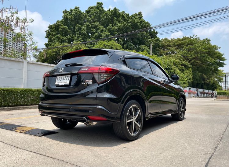 Honda HR-V 2020 1.8 RS Utility-car เบนซิน ไม่ติดแก๊ส เกียร์อัตโนมัติ ดำ รูปที่ 4