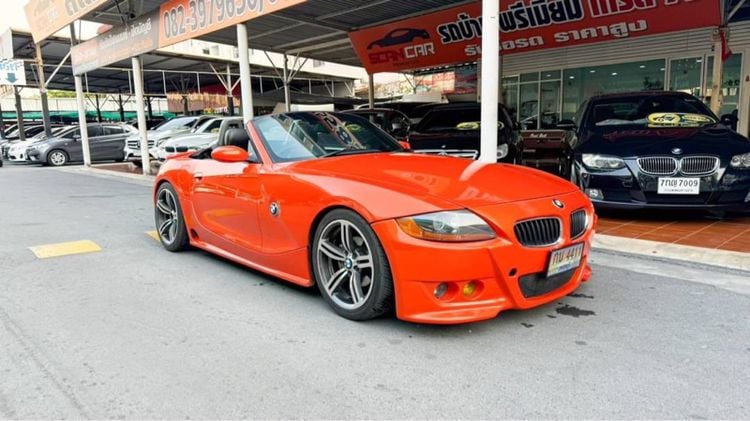 รถ BMW Z4 2.5 สี ส้ม