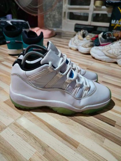 Nike Jordan 11 มือสองของแท้ ไซส์38.5  รูปที่ 3