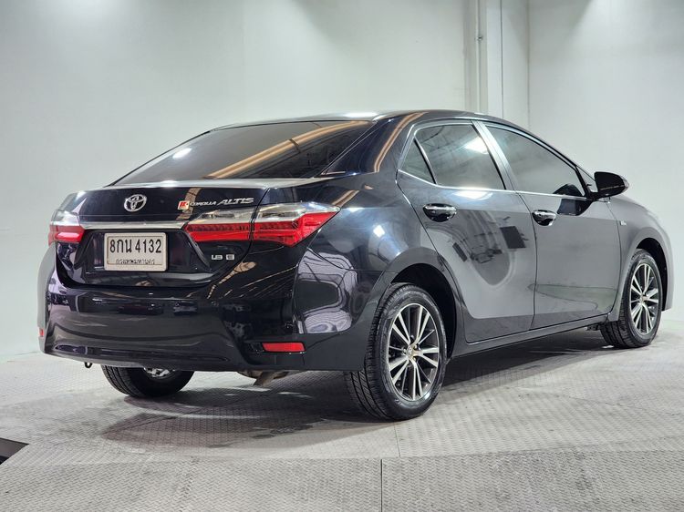 Toyota Altis 2019 1.8 E Sedan เบนซิน เกียร์อัตโนมัติ ดำ รูปที่ 4