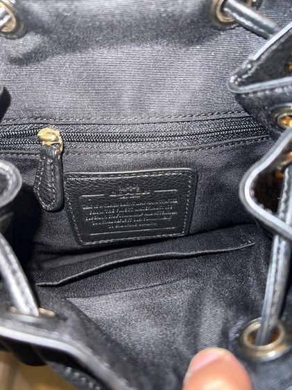 กระเป๋าเป้ Coach ใบเล็กสีดำ รูปที่ 2