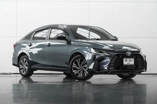 Toyota Yaris Ativ 1.2 SMART สี เทา ปี 2023 (112V7)  รถบ้านมือเดียว ราคาถูกสุดในตลาดไม่ต้องใช้เงินออกรถ