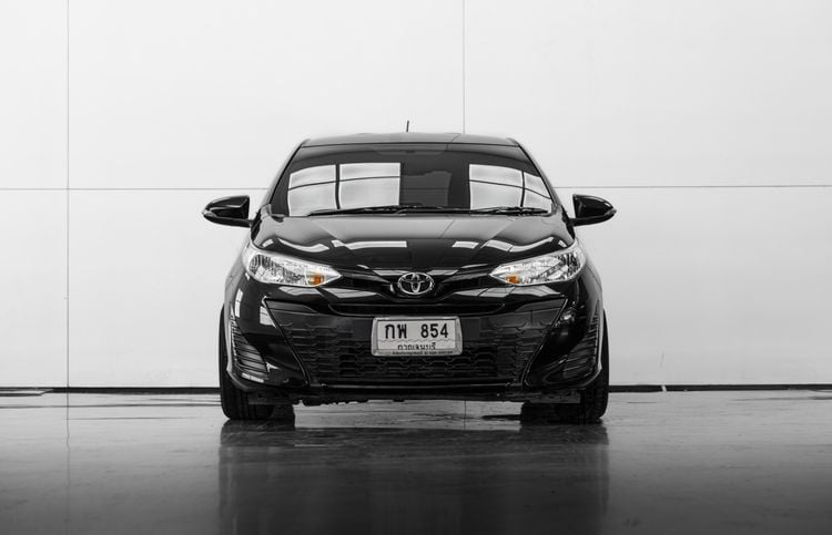 Toyota Yaris 2018 1.2 E Sedan เบนซิน ไม่ติดแก๊ส เกียร์อัตโนมัติ ดำ รูปที่ 3
