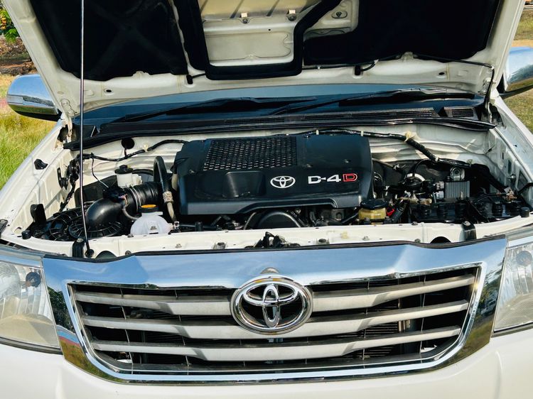 Toyota Hilux Vigo Champ 2015 Smart Cab 2.5 E Prerunner Pickup เบนซิน ไม่ติดแก๊ส เกียร์ธรรมดา ขาว รูปที่ 4
