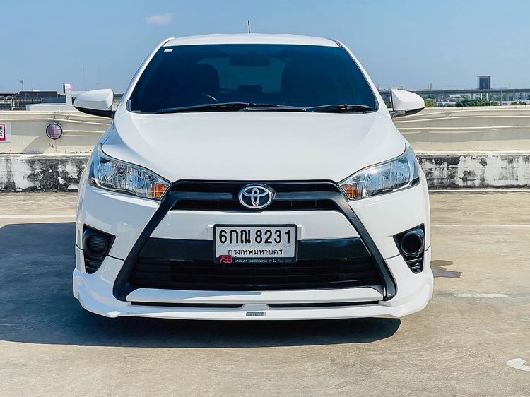 Toyota Yaris 2017 1.2 E Sedan เบนซิน ไม่ติดแก๊ส เกียร์อัตโนมัติ ขาว รูปที่ 2
