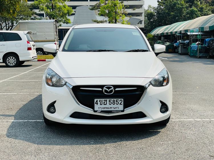 Mazda Mazda 2 2016 1.3 Sports High Plus Sedan เบนซิน ไม่ติดแก๊ส เกียร์อัตโนมัติ ขาว รูปที่ 2