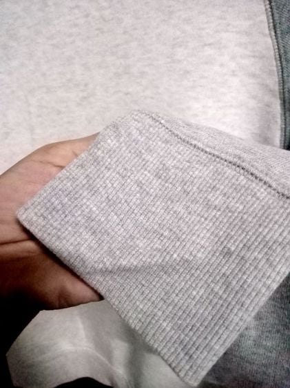Muji sweater ไซส์ S ผ้าไม่หนา อก 36 ยาว 24:แขนยาว 27นิ้ว  ใส่1-2 ครั้ง สภาพดี  รูปที่ 8
