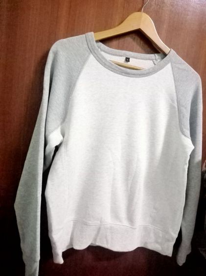 Muji sweater ไซส์ S ผ้าไม่หนา อก 36 ยาว 24:แขนยาว 27นิ้ว  ใส่1-2 ครั้ง สภาพดี  รูปที่ 2