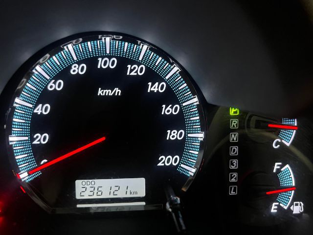 Toyota Fortuner 2012 2.7 V Sedan เบนซิน ไม่ติดแก๊ส เกียร์อัตโนมัติ ขาว รูปที่ 2