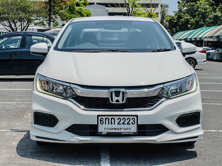 Honda City 2017 1.5 V Plus i-VTEC Sedan เบนซิน ไม่ติดแก๊ส เกียร์อัตโนมัติ ขาว รูปที่ 2