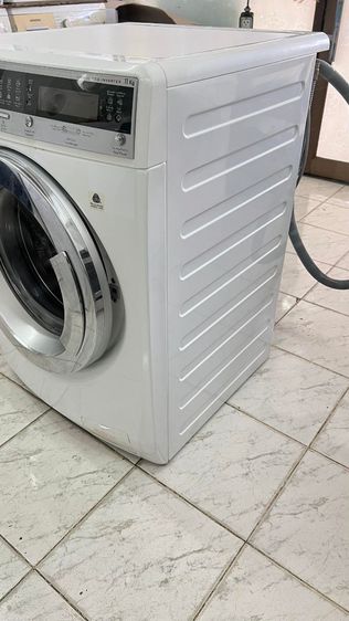 เครื่องซักผ้าฝาหน้าElectroluxขนาด 11 กิโลกรัมมือสองสภาพพร้อมใช้งานได้ปกติ รูปที่ 3