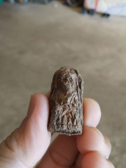 พระเนื้อผสมมวลสาร(พระหลวงปู่ทวดเก่าหลังเรียบ(ว่านผสมชานหมาก)(ไม่ทราบพระเกจิที่สร้าง)(ไม่ทราบรุ่นไม่ทราบอายุ))พระบ้านพระเครื่องรางของมงคล รูปที่ 2