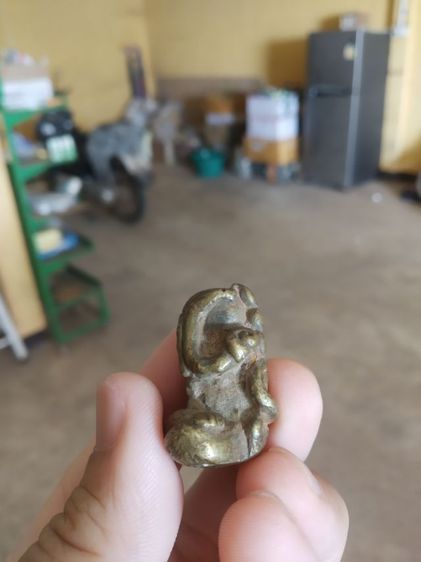 พระเนื้อทองเหลือง(พระรูปหล่อพระปิดตายันต์ยุ่ง(ทรงเรียว)(ไม่ทราบพระเกจิที่สร้าง))พระบ้านพระเครื่องรางของมงคล รูปที่ 13