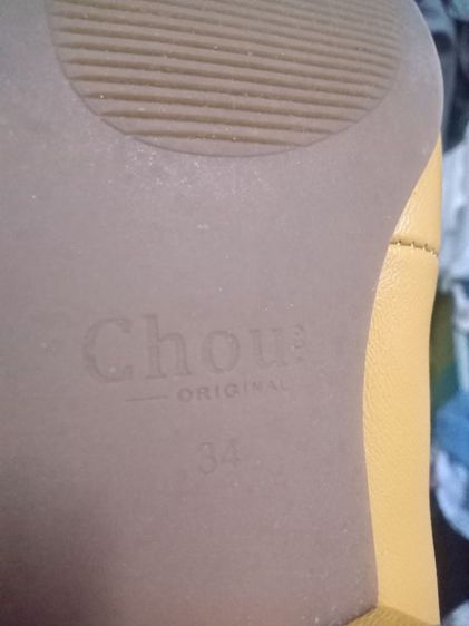 รองเท้าผู้หญิง ไซส์ 34 แบรนด์ Chou สีเหลืองมัสตาร์ด ใส่น้อยครั้ง จากภาพส้นรองเท้าได้ เหมือนได้รองเท้าใหม่ ไม่มีกล่องมห้นะคะ มีถุงผ้าแทนให้คะ รูปที่ 9