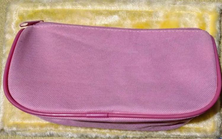 กระเป๋าสนูปปี้ สีชมพู ใส่อุปกรณ์การเรียน เครื่องสำอาง เบ็ดเตล็ด สภาพดี รูปที่ 3