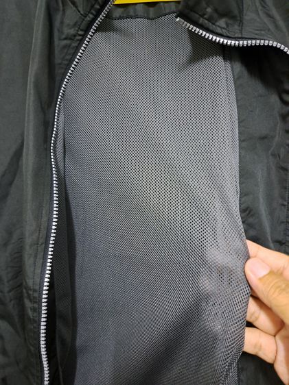 เสื้อแจ็คเก็ตกันลมผ้าร่มมีฮู้ด สีดำ รอบอก 42‘‘ (ของใหม่) รูปที่ 4