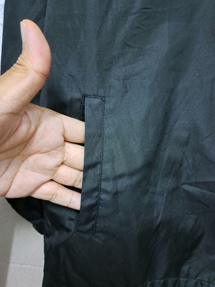 เสื้อแจ็คเก็ตกันลมผ้าร่มมีฮู้ด สีดำ รอบอก 42‘‘ (ของใหม่) รูปที่ 3