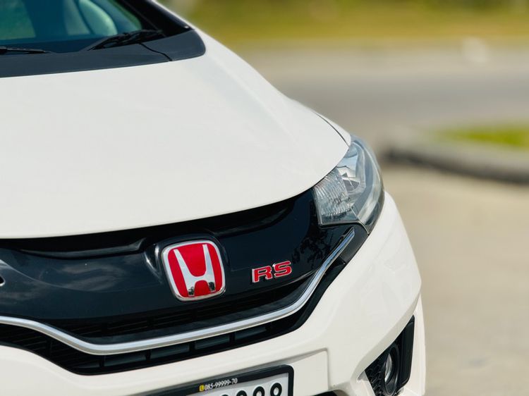 Honda Jazz 2016 1.5 V i-VTEC Sedan เบนซิน ไม่ติดแก๊ส เกียร์อัตโนมัติ ขาว รูปที่ 4