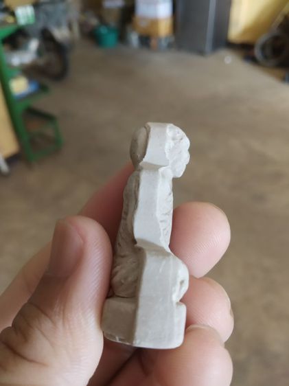 พระเนื้อผงรูปลอยองค์(พระผงรูปเหมือนพระครูบาคำเป็ง(จิตตปัญโญ)(สำนักสงฆ์สุขาวดีวราราม)(จังหวัดกำแพงเพชร))พระบ้านพระเครื่องรางของมงคล รูปที่ 11