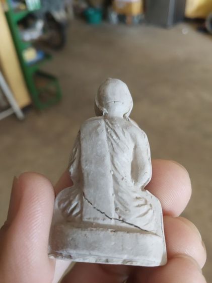 พระเนื้อผงรูปลอยองค์(พระผงรูปเหมือนพระครูบาคำเป็ง(จิตตปัญโญ)(สำนักสงฆ์สุขาวดีวราราม)(จังหวัดกำแพงเพชร))พระบ้านพระเครื่องรางของมงคล รูปที่ 7