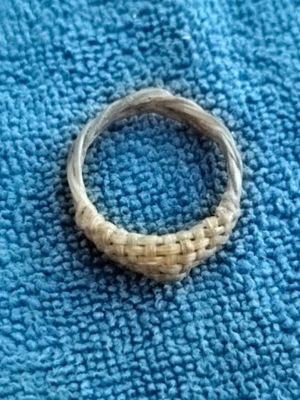 แหวนพิรอดทำจากขนหาง รูปที่ 2