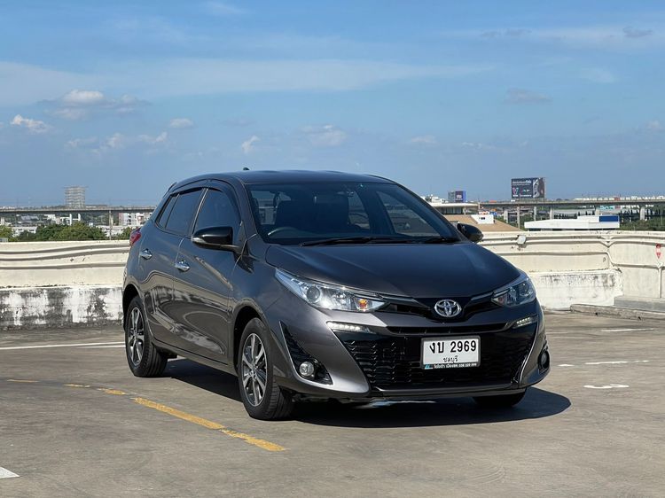 Toyota Yaris 2018 1.2 G Plus Sedan เบนซิน ไม่ติดแก๊ส เกียร์อัตโนมัติ เทา รูปที่ 3