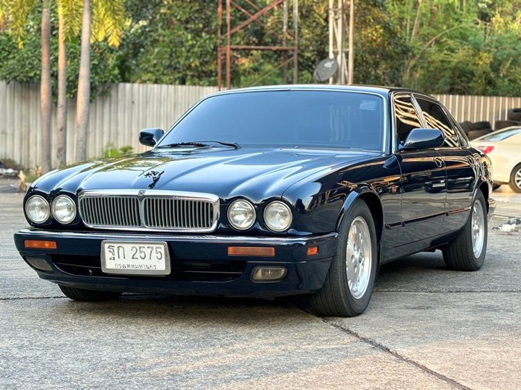 Jaguar Sovereign 1995 4.0 Sedan เบนซิน ไม่ติดแก๊ส เกียร์อัตโนมัติ น้ำเงิน รูปที่ 2