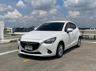 Mazda 2 1.3 Skyactiv Sports High Plus  ซื้อรถผ่านไลน์ รับฟรีบัตรเติมน้ำมัน K01433