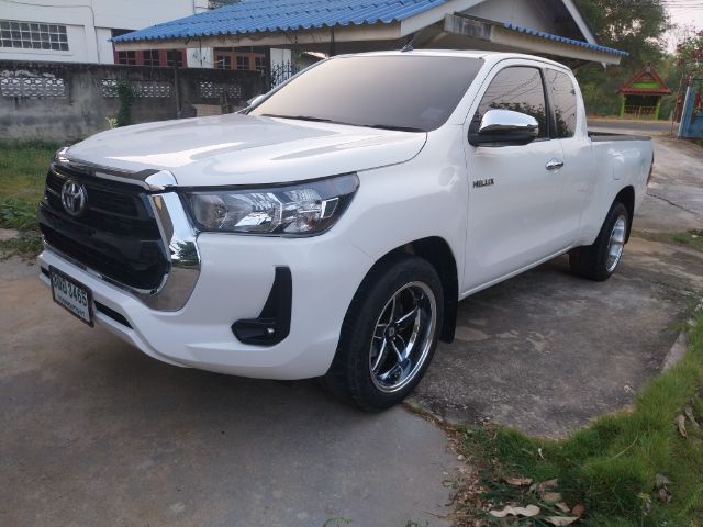 Toyota Hilux Revo 2019 2.4 E Pickup ดีเซล เกียร์ธรรมดา ขาว รูปที่ 4