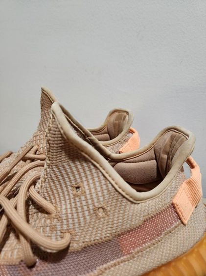 adidas Yeezy Boost 350 V2 Clay

 รูปที่ 3