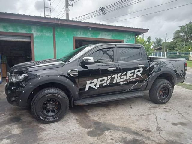 Ford Ranger 2019 2.2 Hi-Rider XLT Pickup ดีเซล ไม่ติดแก๊ส เกียร์ธรรมดา ดำ รูปที่ 3