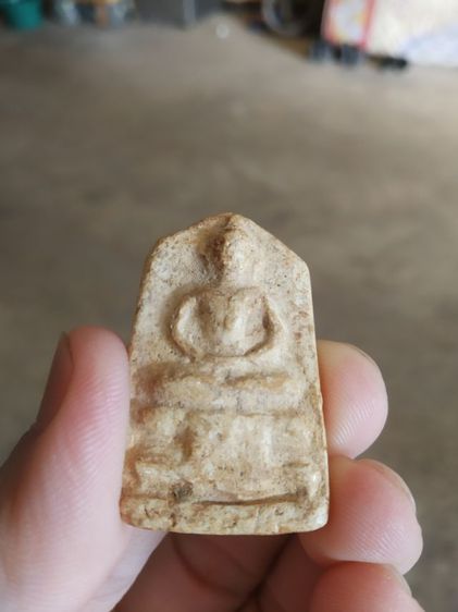 พระเนื้อผง(พระกรุวัดสามปลื้มฐานผ้าทิพย์พิมพ์ห้าเหลี่ยม(วัดจักรพรรดิราชาวาสมหาวิหาร)(จังหวัดกรุงเทพฯ))พระกรุพระเครื่องรางของมงคล รูปที่ 2