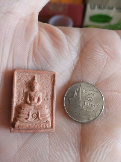 พระเนื้อกระเบื้องหลังคาโบสถ์พิมพ์เล็ก(พระพิมพ์พระพุทธโสธร(วัดสุทธาวาส)(เมืองแปดริ้วหรือฉะเชิงเทราปี2537))พระบ้านพระเครื่องรางของมงคล รูปที่ 3