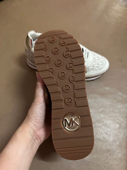 รองเท้า MK  รูปที่ 9