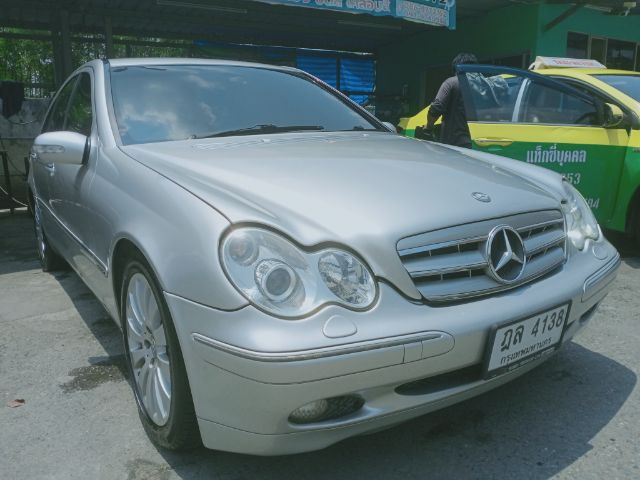 Mercedes-Benz C-Class 2003 C200 Sedan เบนซิน เกียร์อัตโนมัติ บรอนซ์เงิน รูปที่ 3